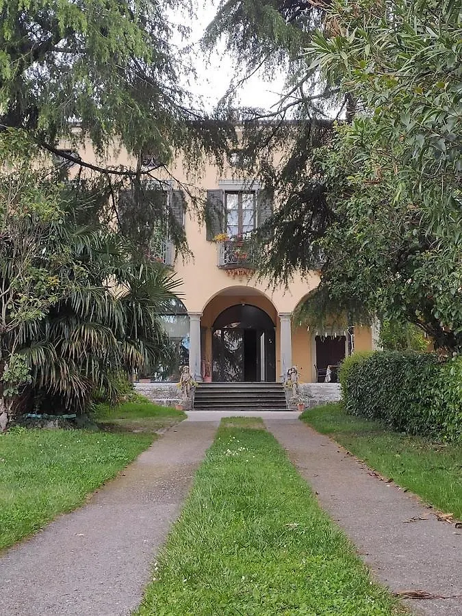 Villa Riva Lago - Apartment With Parking Tavernola Bergamasca 0*,  Italy